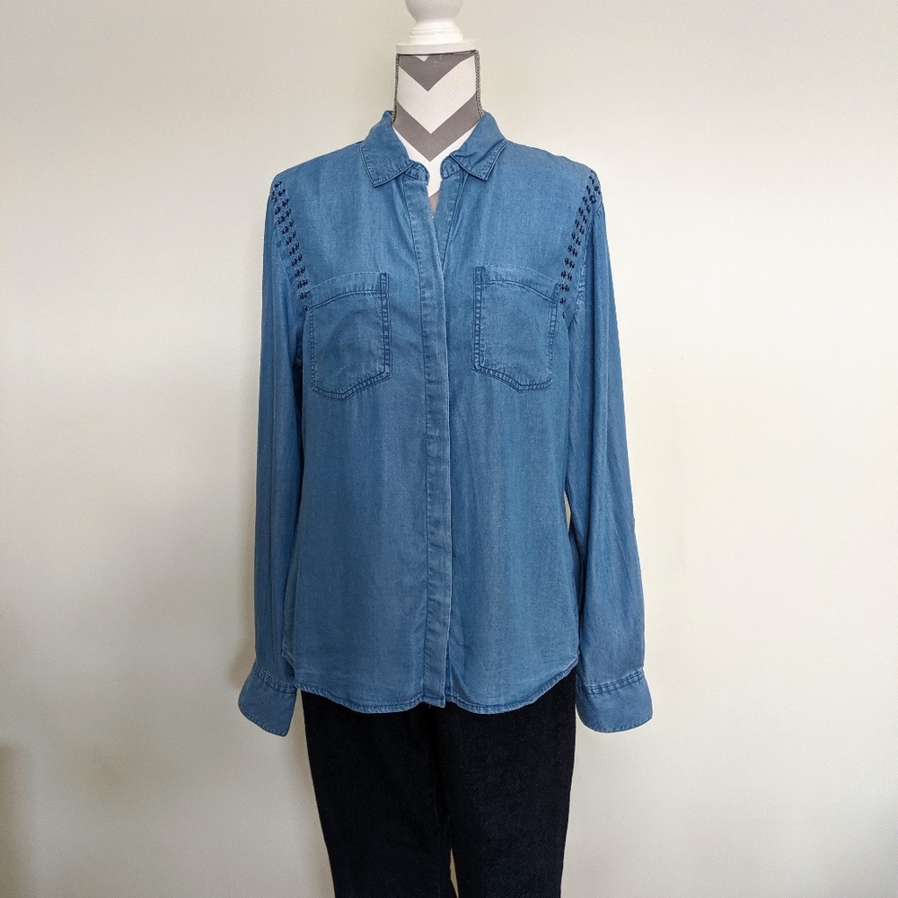 🧜‍♀️ Chambray Long Sleeve blouse ( M)